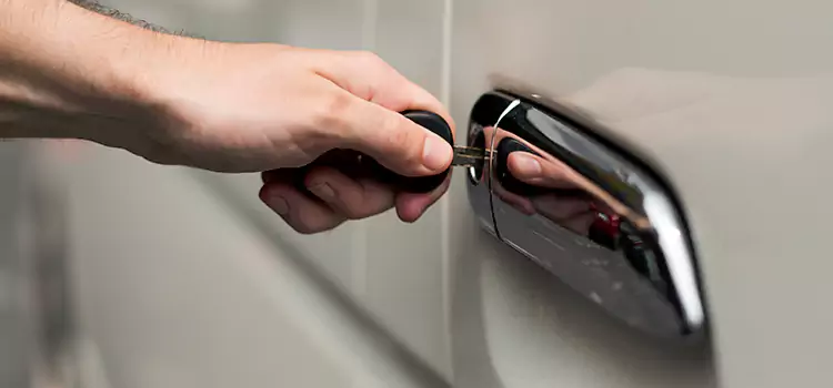 Why Choose Our Auto Locksmith Team in Willoughby, OH?